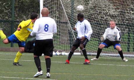 100327 sporting hackney 001 Sporting Hackney's Alan McQuade in action (yellow kit)