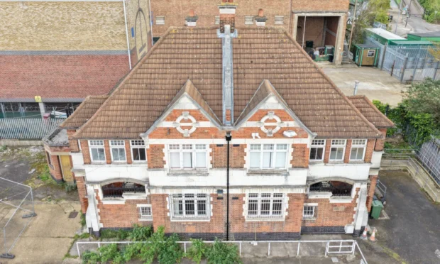 Photo shot of a large building.