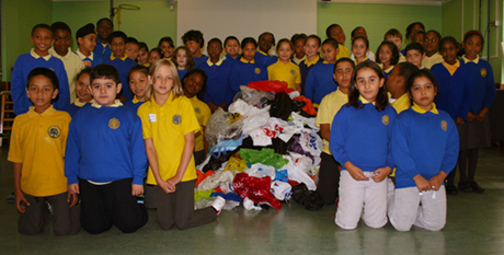 Year-5-London-Fields-School-006 Year 5 students at London Fields School with their plastic bag mountain