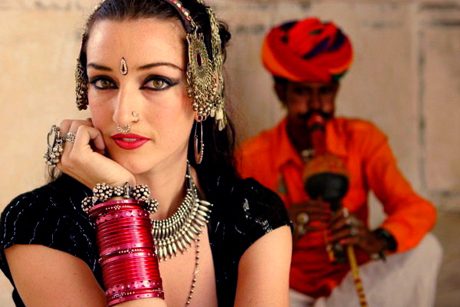 colleena shakti snakecharmer web Colleena Shakti with snake charmer