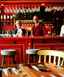 fox_1sharpprc2 Carol and Robbie Richards