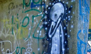 Stik graffiti, Daubeney Road Bridge E5